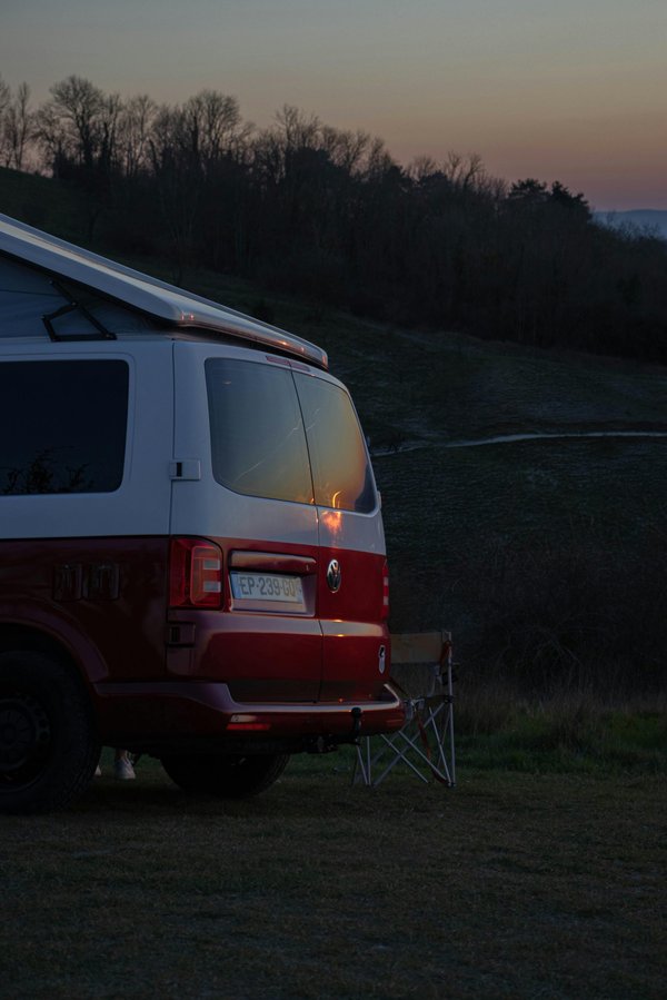 Véhicules de loisirs : guide pour choisir votre camping-car idéal